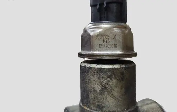 Opel Zafira B Fuel main line pipe 55PP0501 11217205816