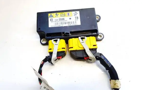 Opel Insignia A Airbag control unit/module 13505596 404376b5sdm10.12