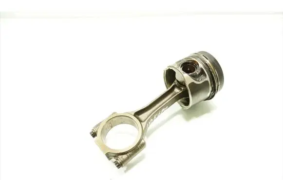 Volkswagen PASSAT B6 Piston with connecting rod 