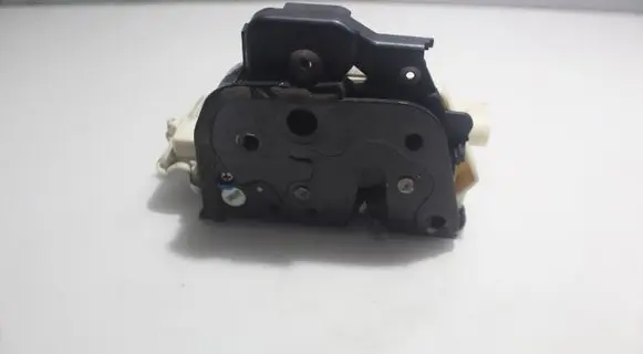 Audi A4 S4 B7 8E 8H Front door lock