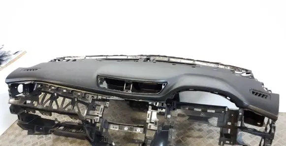 Nissan Qashqai Dashboard 682004EA0A