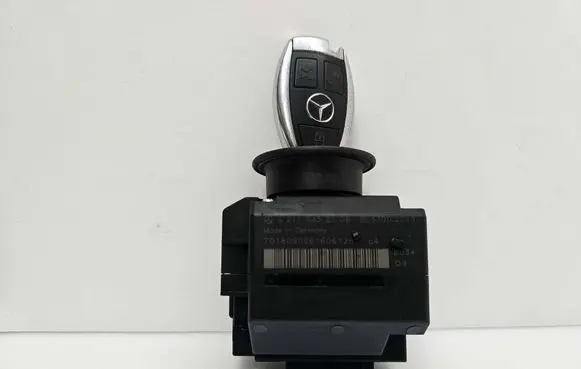 Mercedes-Benz E W211 Ignition lock A2115452308 33002213 7018090961606126