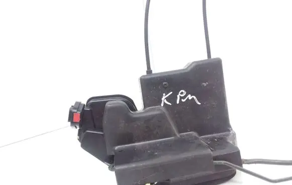 Hyundai Trajet Front door lock