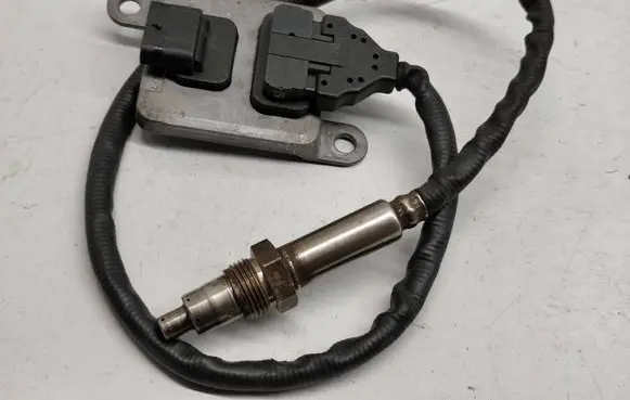 Mercedes-Benz C W205 Lambda probe sensor A0009053606 0009053606 5WK96682F