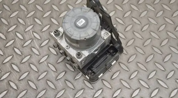 Volkswagen Golf VII ABS Pump 5Q0614517C0 5Q0614517CQ