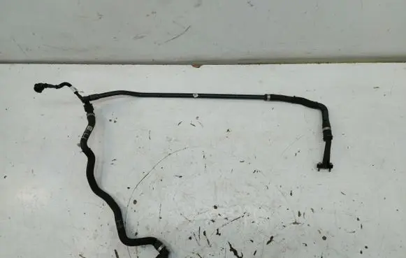 Engine coolant pipe/hose