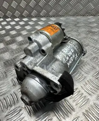 Nissan X-Trail T32 Starter motor 233003131R
