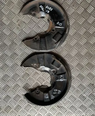 Audi A4 S4 B7 8E 8H Rear brake disc plate dust cover 8E0615611J 8E0615612J