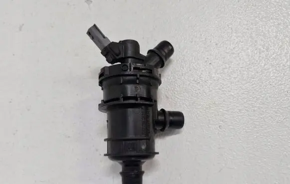 Renault Trafic III (X82) Electric auxiliary coolant/water pump 112446