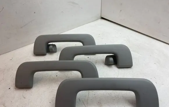Audi A4 S4 B9 8W A set of handles for the ceiling 8W0857607A 8W0857608