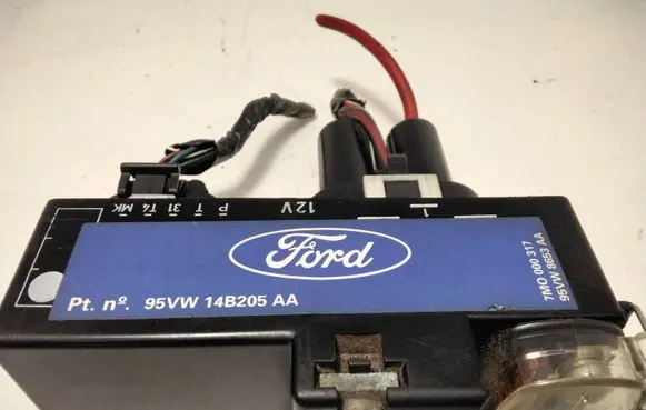 Ford Galaxy Coolant fan relay 95VW14B205AA 95VW8653AA
