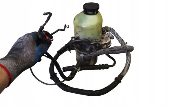 Opel Astra H Power steering pump