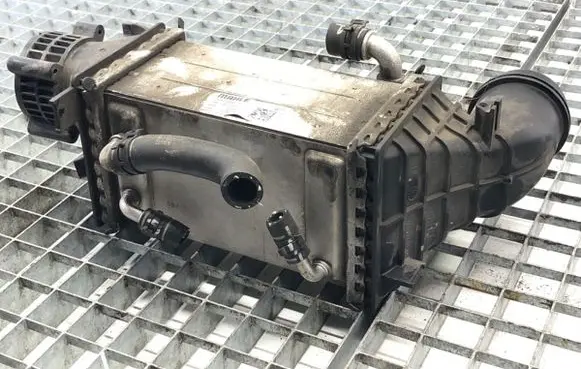 Volkswagen T-Roc Intercooler radiator 04E145785