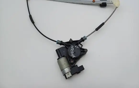 Mazda 6 Rear door window regulator with motor GJ6A5858X CM011050