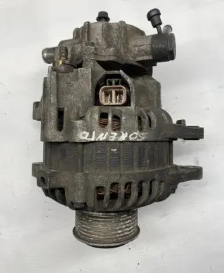 KIA Sorento Generator/alternator 373004A112