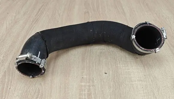 Audi Q5 SQ5 8R Intercooler hose/pipe 8R0145790J