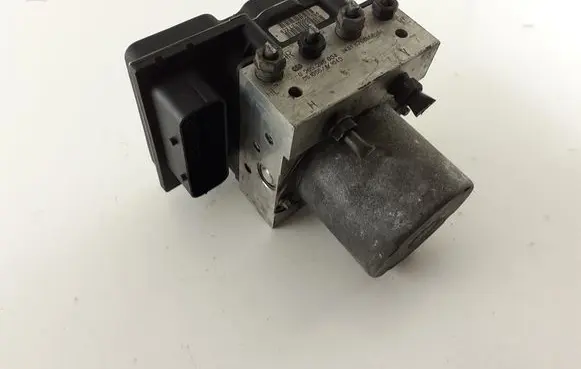 BMW 5 E60 E61 ABS Pump 6774848 34516774848
