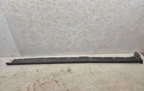Mazda CX-7 Sill EG2151P40