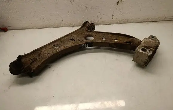 Volkswagen Golf Plus Front lower control arm/wishbone 1K0199231J