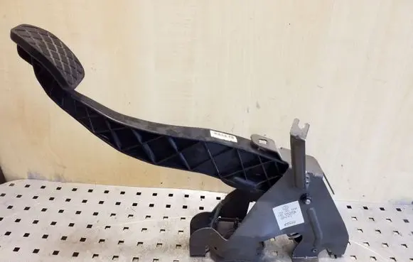 Clutch pedal