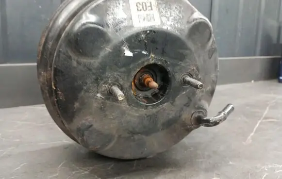 Hyundai Matrix Brake booster
