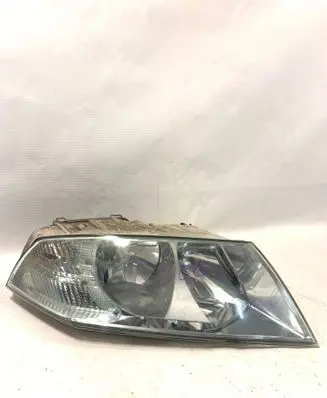 Skoda Octavia Mk2 (1Z) Headlight/headlamp