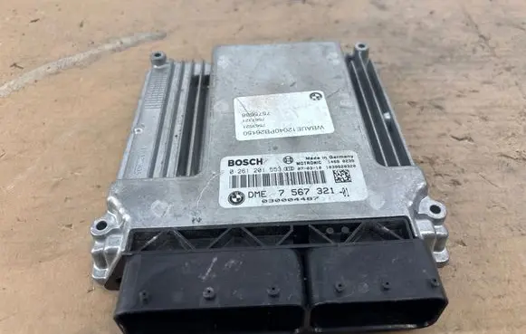 BMW 1 E81 E87 Engine control unit/module 0261201553 7567321 030004487