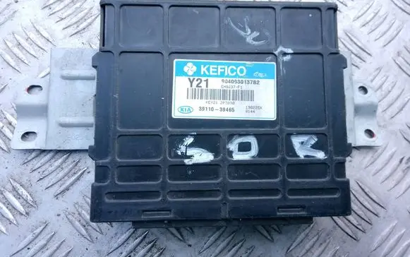 KIA Sorento Engine control unit/module ECU 3911039465 9040930137B2 138225X