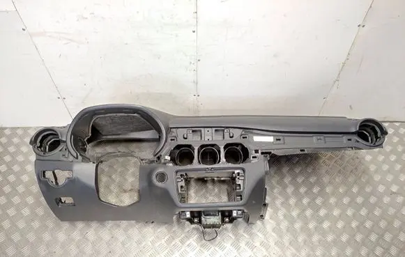 Mercedes-Benz B W246 W242 Dashboard