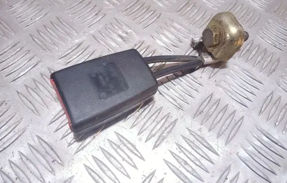 Rear seatbelt buckle