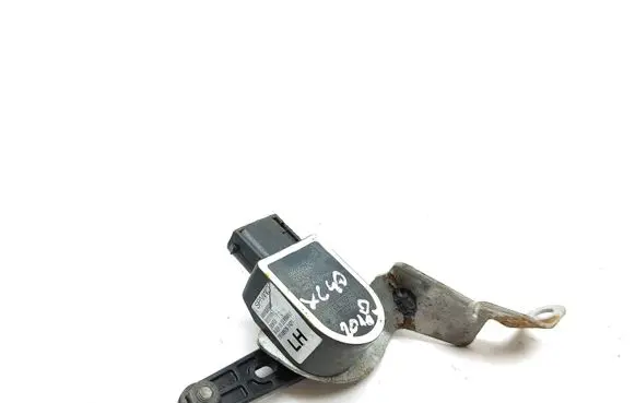 Volvo XC40 Front height sensor lever 8888899689 32221957 20180928421