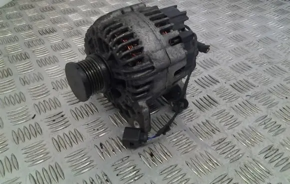 Volkswagen Crafter Generator/alternator 03L903024A