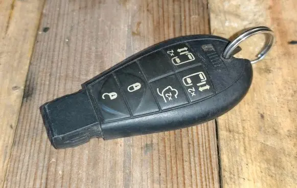 Chrysler Voyager Ignition key/card 