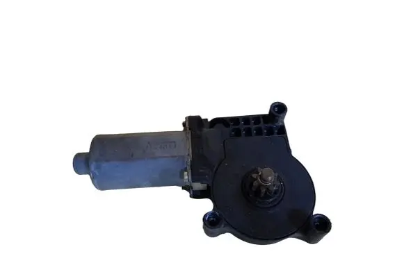 Mercedes-Benz CLK A208 C208 Front door window regulator motor 0130821918