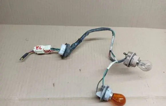 Suzuki SX4 S-Cross Tail light bulb cover holder