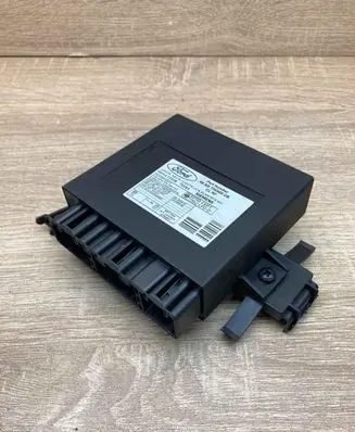 Ford Focus Comfort/convenience module 98AG15K600DB 5WK47230B