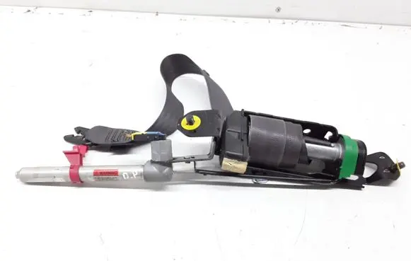Volvo S60 Front seatbelt