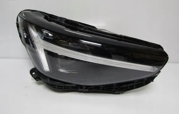 Volvo XC40 Headlight/headlamp 32392325