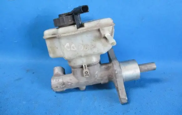 Volkswagen Golf Plus Master brake cylinder 1K1611301C