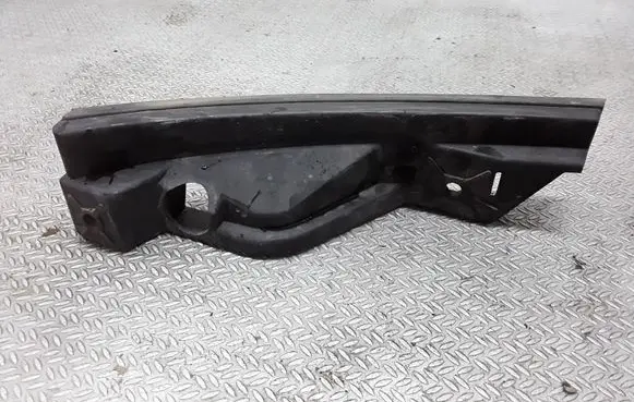 Volkswagen Touran I Front bumper mounting bracket 1T0807889A