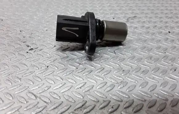Toyota Avensis T250 Camshaft position sensor