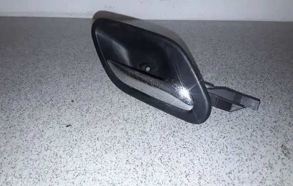BMW 5 E39 Rear door interior handle 8226050