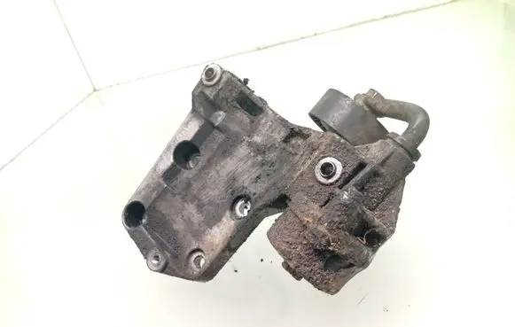 BMW 3 E46 A/C compressor mount bracket 7786194