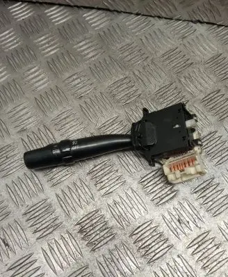 Toyota Avensis T220 Indicator stalk