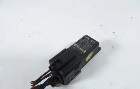 Seat Ibiza IV (6J,6P) Other relay 04B907281