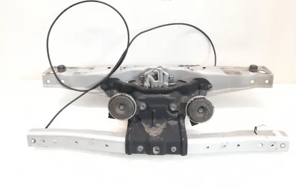 Suzuki Grand Vitara II Top upper radiator support slam panel
