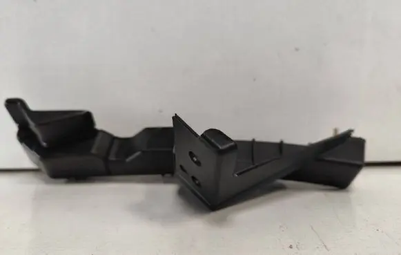 Front bumper mounting bracket