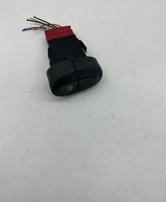 Renault Laguna I Windscreen/window heater switch 841243B 98111