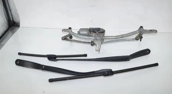 BMW 5 F10 F11 Front wiper linkage and motor 7306266 61617306266 61617272451