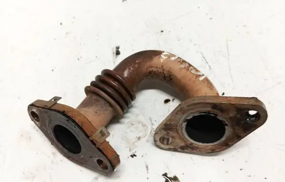 Skoda Superb B6 (3T) EGR valve line/pipe/hose 03g131521am
